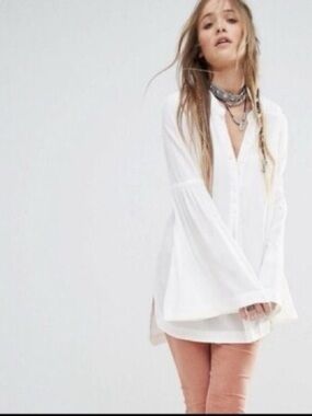 Free People White Button-Front V-Neck Tunic Blouse